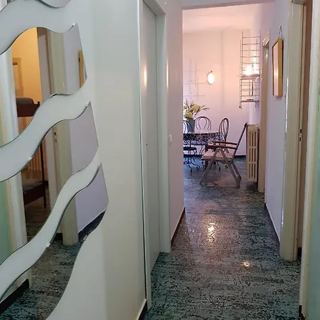 A Due Passi Dal Mare Con Giardino شقة ألبيسولا مارينا