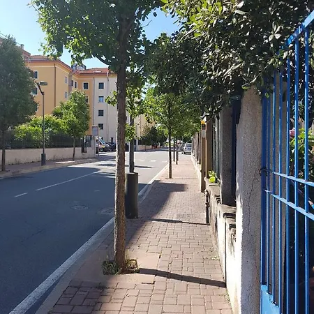 A Due Passi Dal Mare Con Giardino *