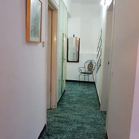 A Due Passi Dal Mare Con Giardino ألبيسولا مارينا